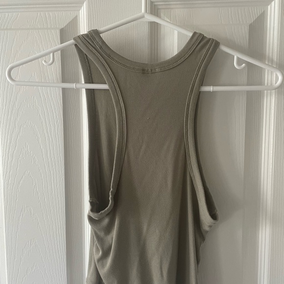 Sunday Riley cropped tank top - Picture 3 of 4